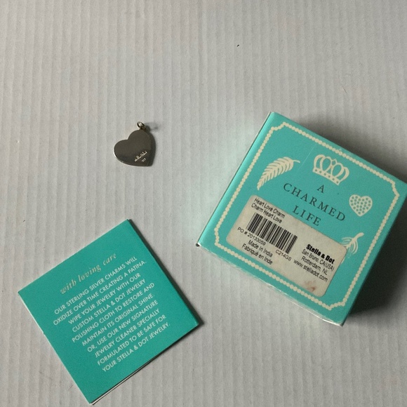 script sterling silver Heart Love charm with box - Picture 2 of 2